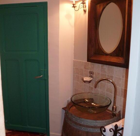 トリプルクラシックルーム, Château Le Bouïs