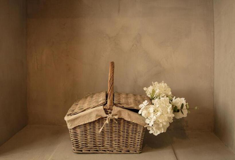 トリプルクラシックルーム, Château Le Bouïs