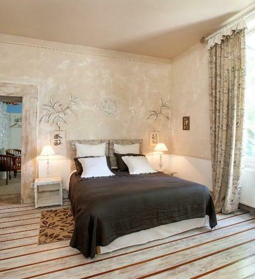 Люкс Superior, Domaine Le Castelet