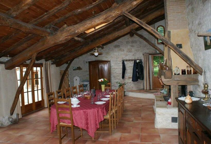 Номер Стандарт Трехместный, Domaine Les Miquels