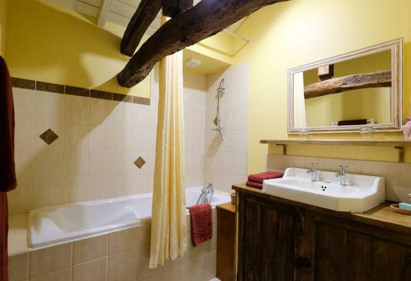 Номер Стандарт Трехместный, Domaine Les Miquels