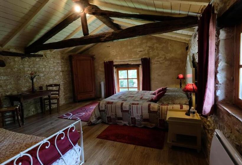 Номер Стандарт Трехместный, Domaine Les Miquels