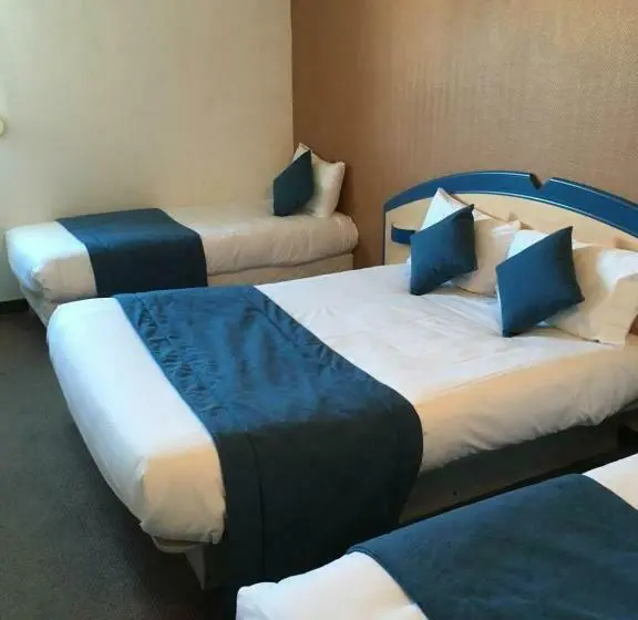 スタンダード４人部屋, Akena City Chateaurenard