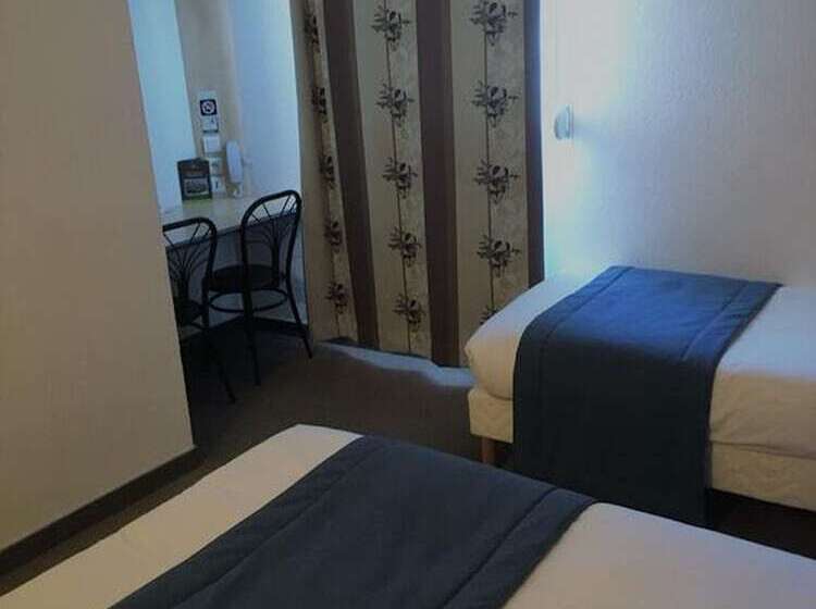 اتاق استاندارد سه نفره, Akena City Chateaurenard