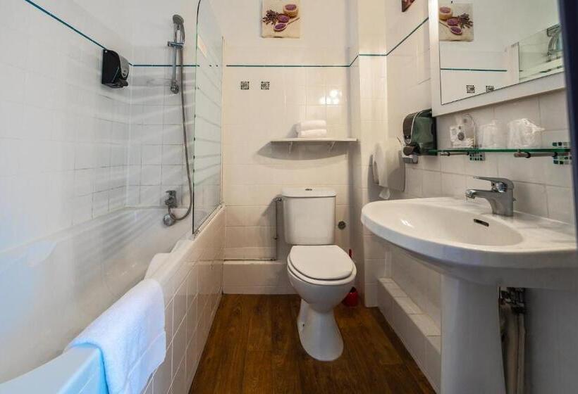 חדר קומפורט, Auberge De Kerveoc H