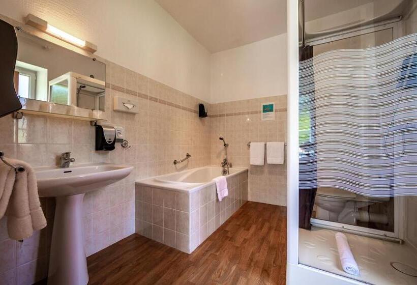 חדר יוקרתי, Auberge De Kerveoc H