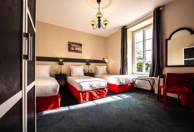 חדר קומפורט לשלושה, Auberge De Kerveoc H