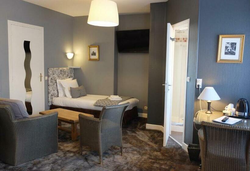 スタンダードトリプルルーム, Aux Temps D Em