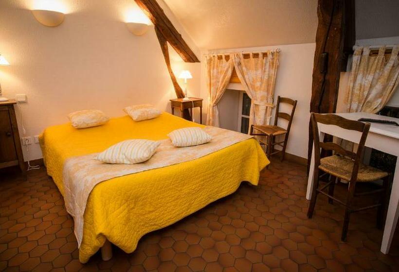 غرفة قياسية ثلاثية, De La Halle