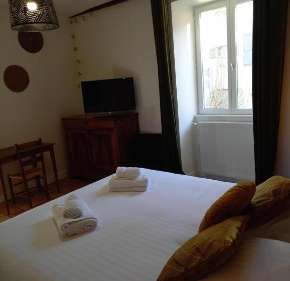 غرفة قياسية, De La Halle