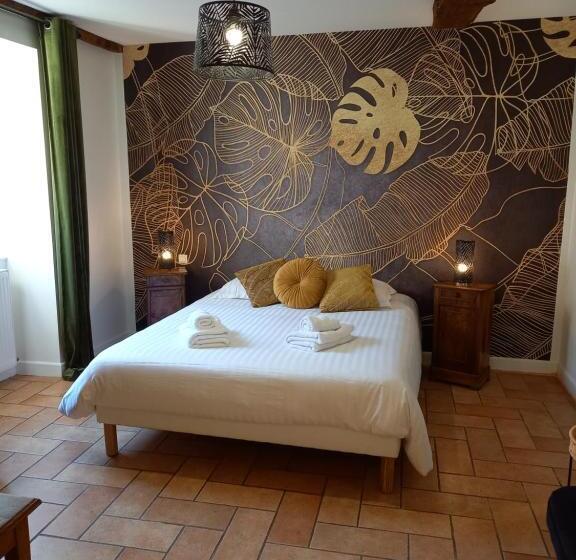 غرفة قياسية, De La Halle