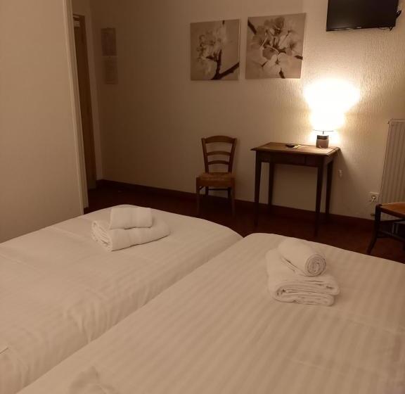 غرفة قياسية, De La Halle