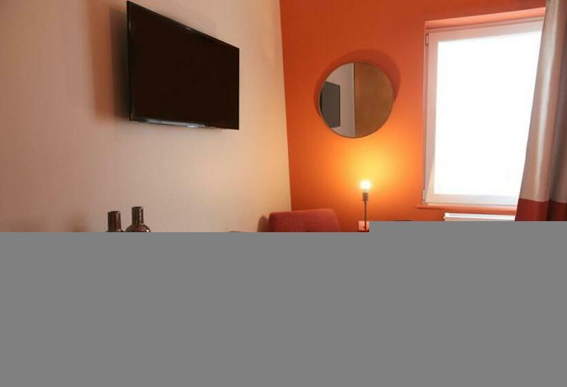 バルコニー付きデラックスルーム, Des Arts