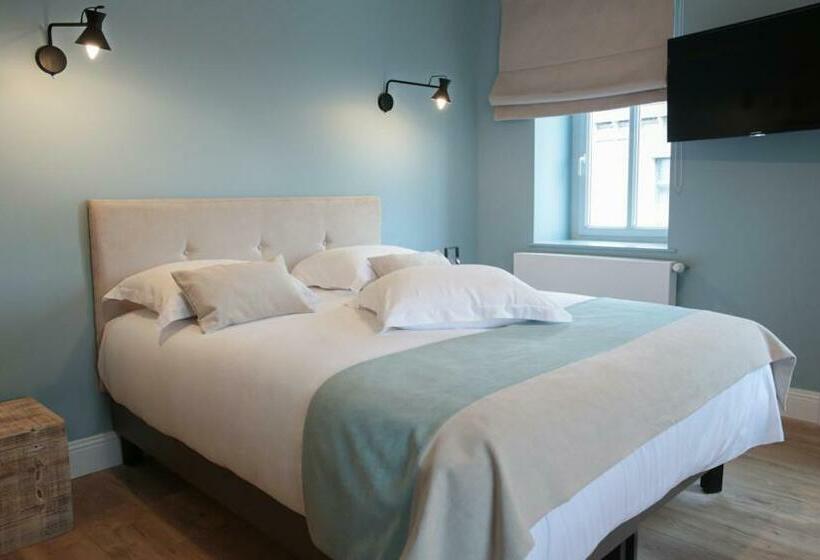 バルコニー付きデラックスルーム, Des Arts