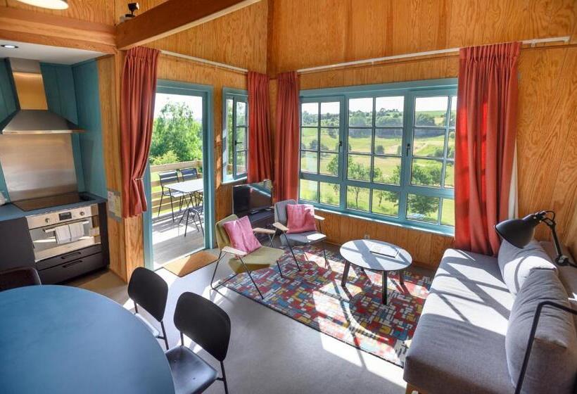 شقة غرفتين, Domaine Du Val