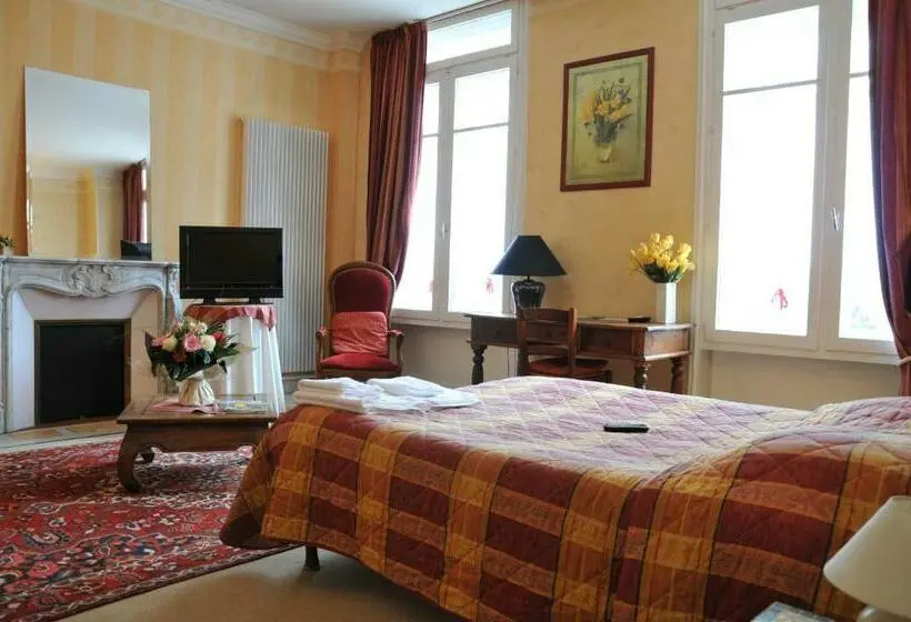 Sviitti, Hôtel De Paris