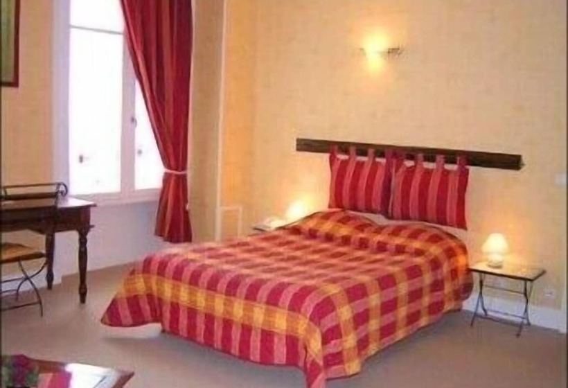 Номер Стандарт, Hôtel De Paris