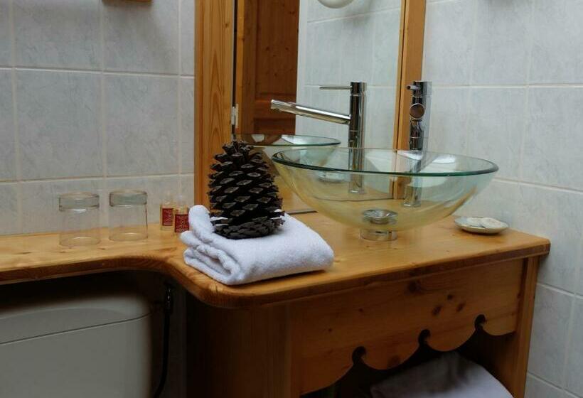 اتاق استاندارد, Chalet Hôtel L Ecureuil