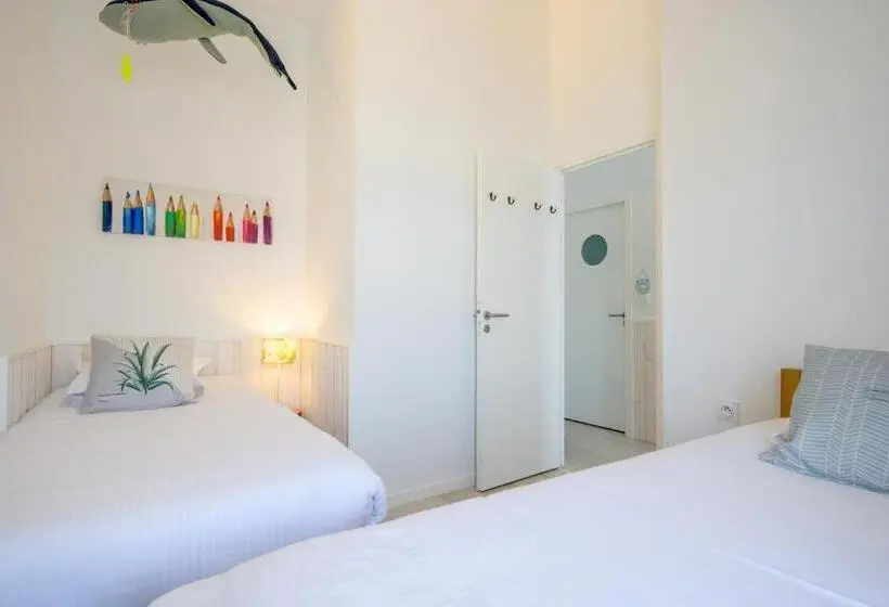 Perhehuone, Hôtel La Jetée
