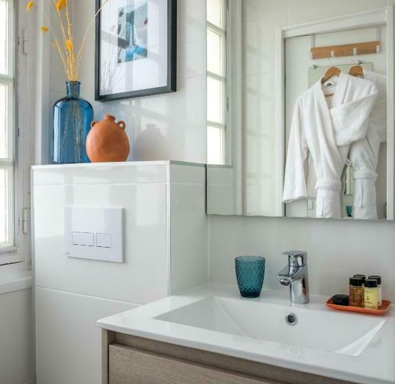 Номер Superior, Tour De Nesle La Rochelle Vieux Port 3 Etoiles