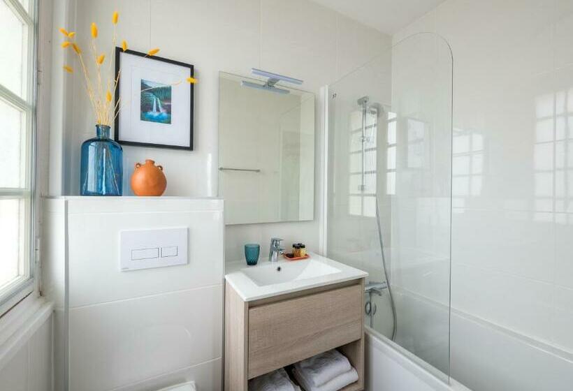 Стандартный Номер Кровать Кинг, Tour De Nesle La Rochelle Vieux Port 3 Etoiles