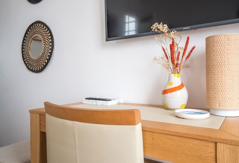 Номер Superior, Tour De Nesle La Rochelle Vieux Port 3 Etoiles