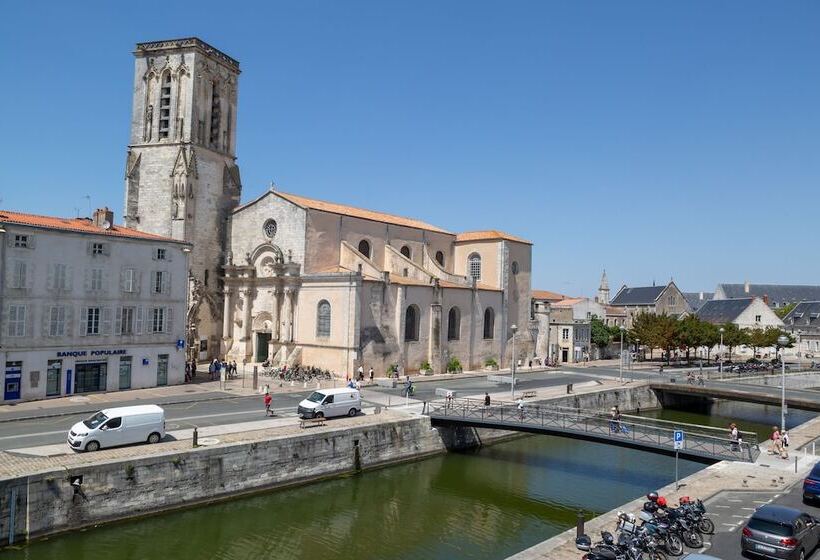 スーペリアールーム, Tour De Nesle La Rochelle Vieux Port 3 Etoiles