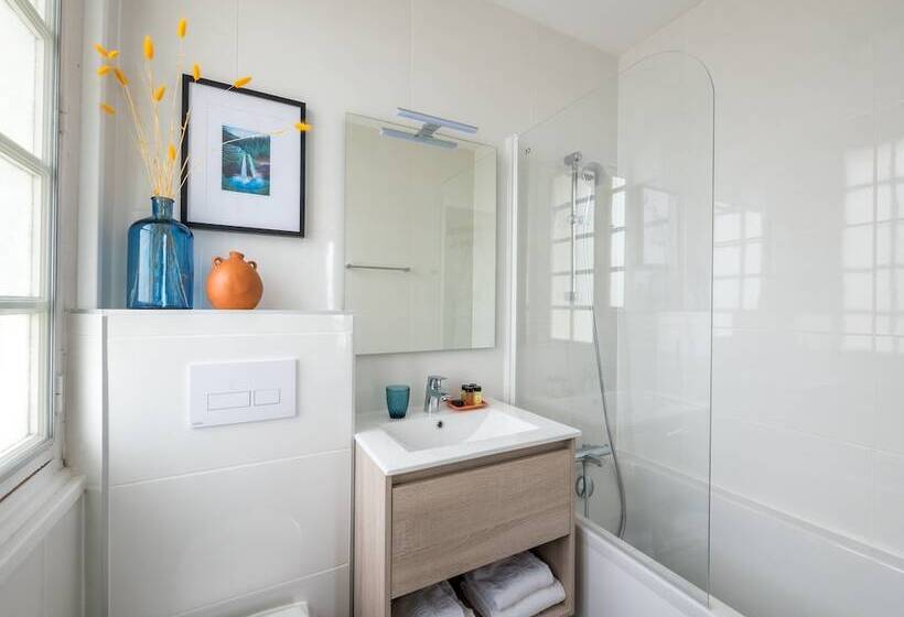 Номер Superior, Tour De Nesle La Rochelle Vieux Port 3 Etoiles