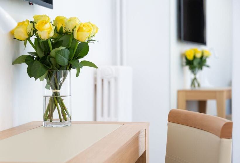 Номер Superior, Tour De Nesle La Rochelle Vieux Port 3 Etoiles