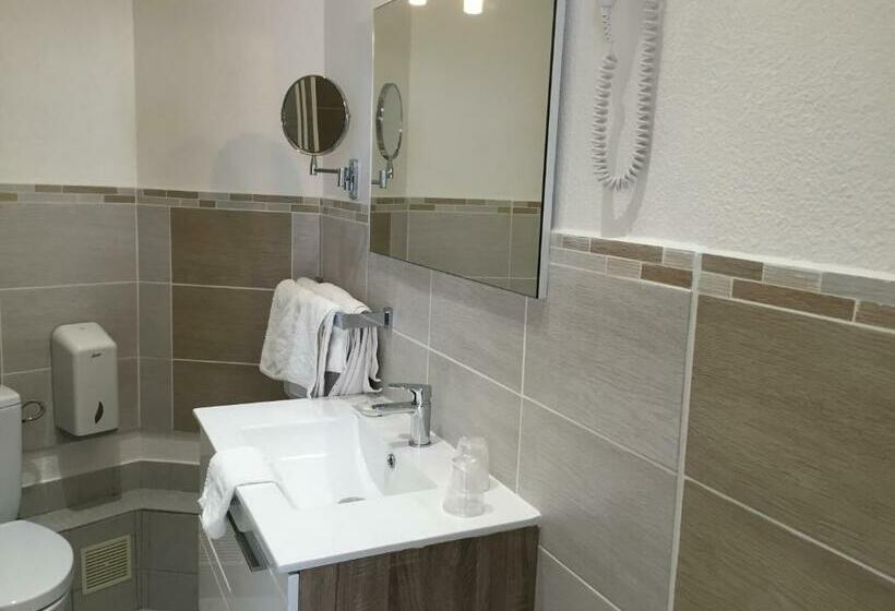 חדר סטנדרט, Hôtel Le Faisan