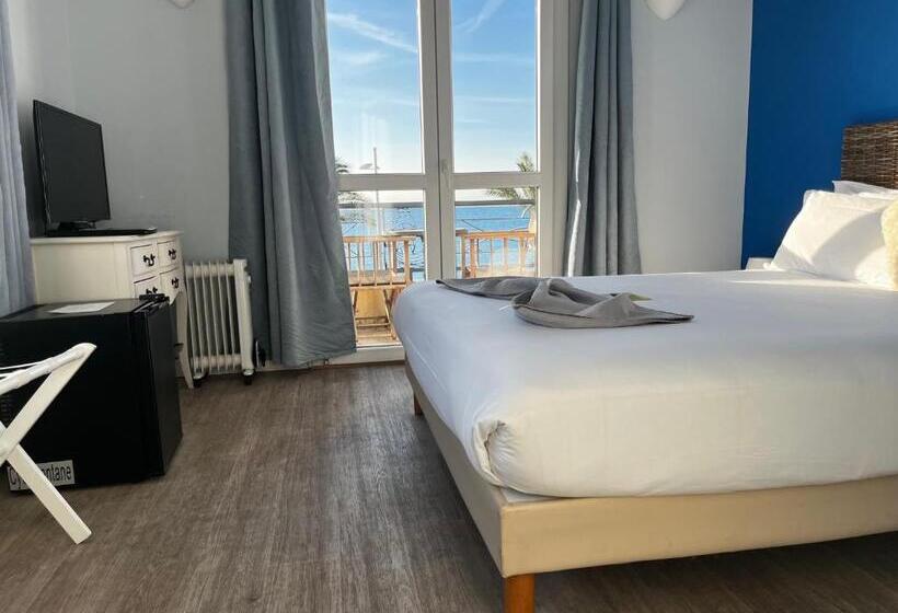 Номер Deluxe Вид на Море с Балконом, Hôtel Du Bord De Mer Le Vanillé