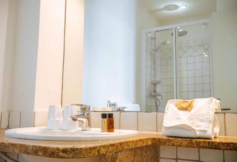 ガーデンビュースタンダードルーム, Hôtel Du Bord De Mer Le Vanillé