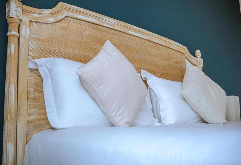 ガーデンビュースタンダードルーム, Hôtel Du Bord De Mer Le Vanillé