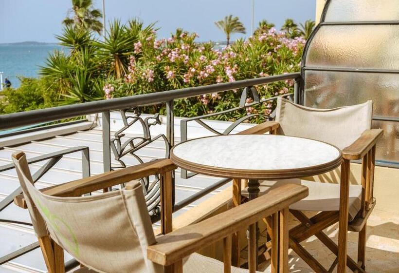 オーシャンビューデラックスルームバルコニー付き, Hôtel Du Bord De Mer Le Vanillé