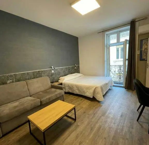 Deluxe-huone, Mistral Comedie Saint Roch