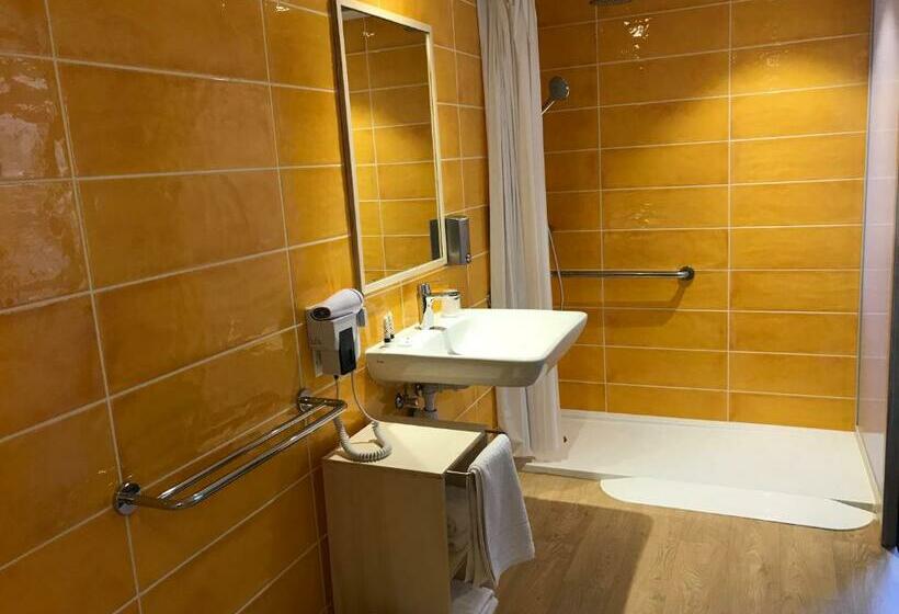 غرفة بريميوم, Hôtel Restaurant Les Rochers