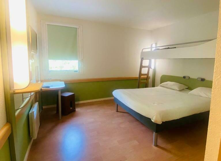 غرفة قياسية ثلاثية, Ibis Budget Noyon