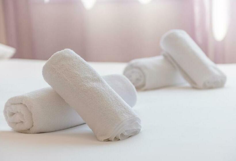 Номер Superior с Террасой, L Oasis