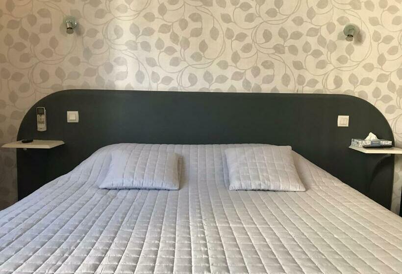 Pokój Standard, La Rapière