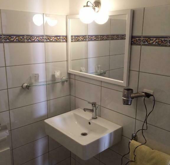 Pokój Standard, La Rapière