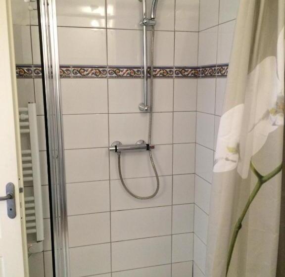 Pokój Standard, La Rapière