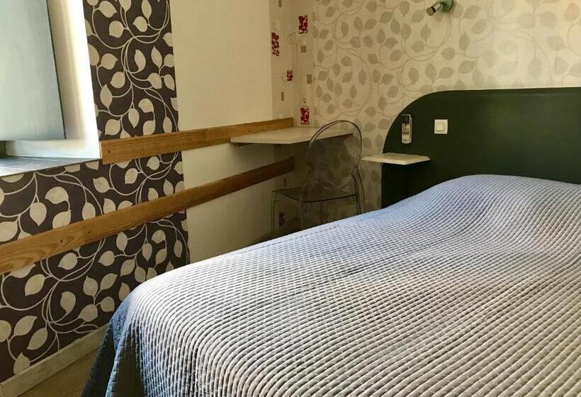 Pokój Standard, La Rapière