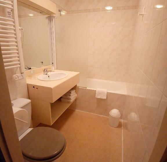 غرفة قياسية سرير كينج, La Sterne