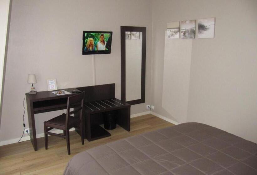 غرفة قياسية سرير كينج, La Sterne