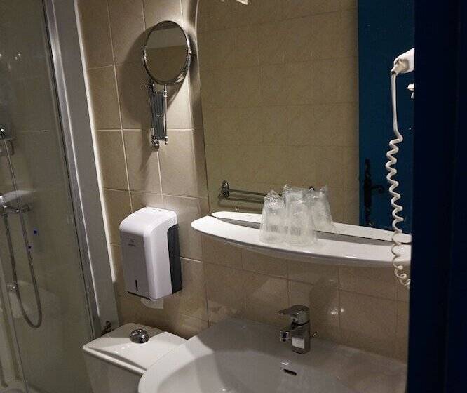 スタンダードトリプルルーム, Le Bistrot D'orange