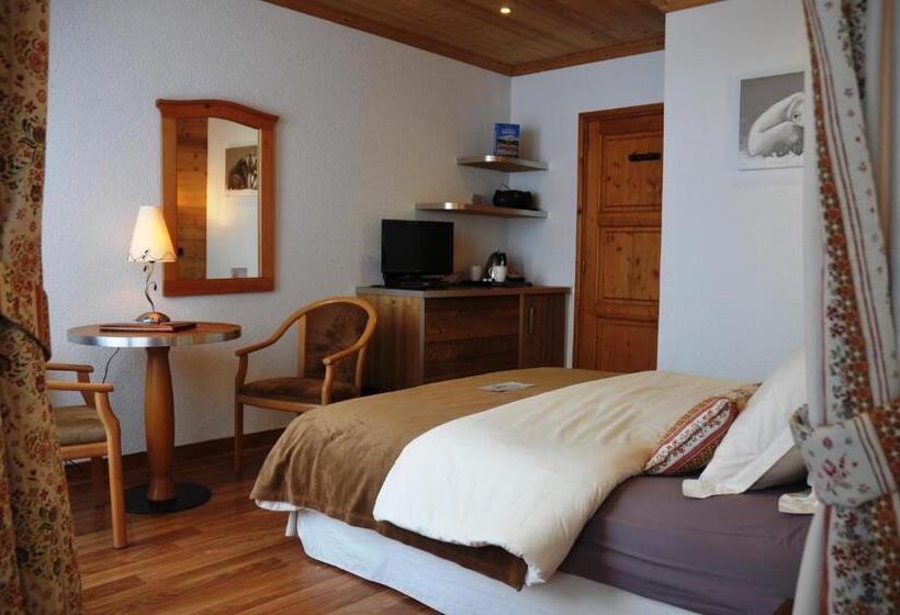 اتاق استاندارد سه نفره, Le Calgary