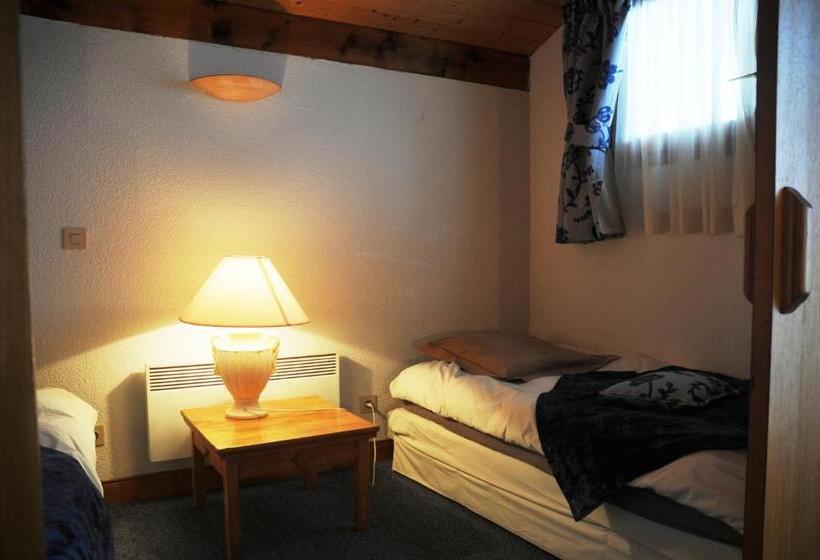 اتاق استاندارد چهار تخته, Le Calgary