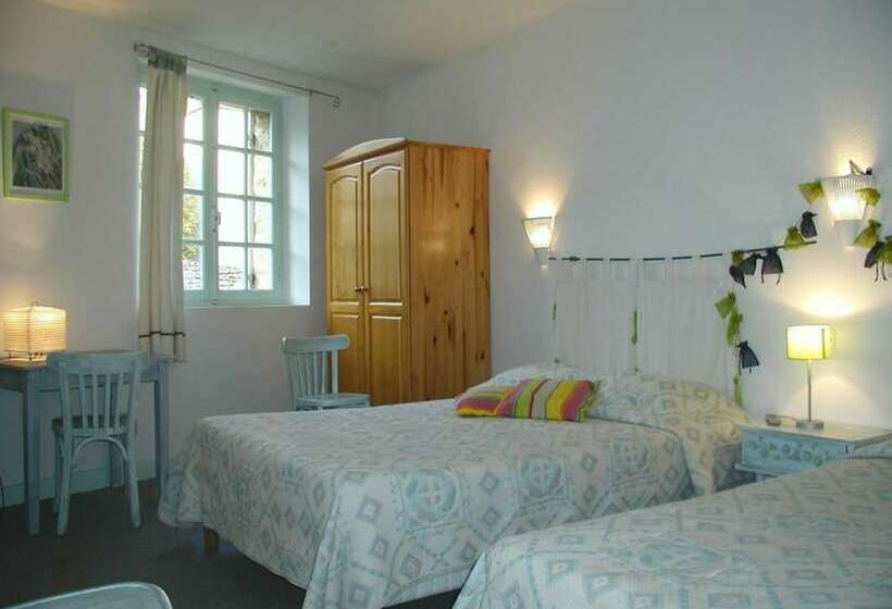 חדר סטנדרט לשלושה, Le Chambellan