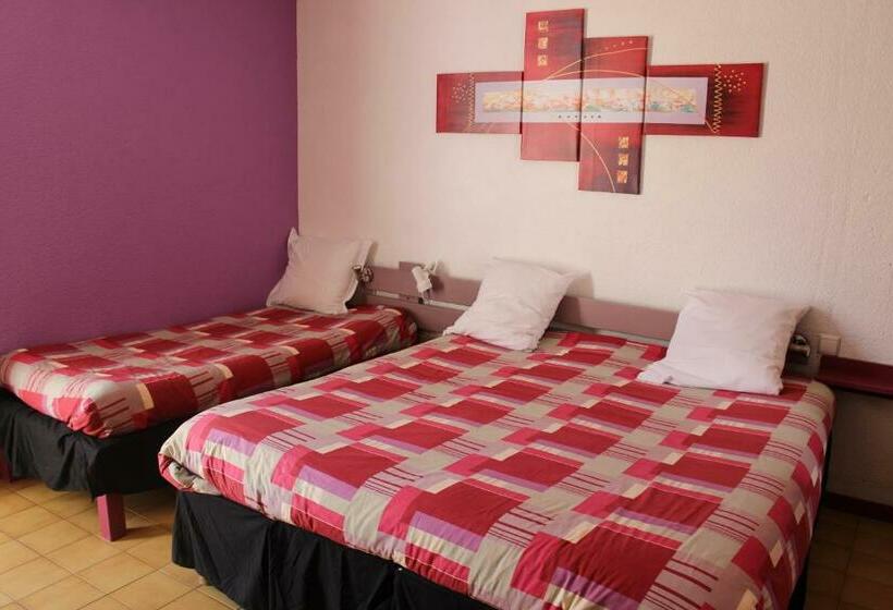 חדר סטנדרט לשלושה, Le Connetable