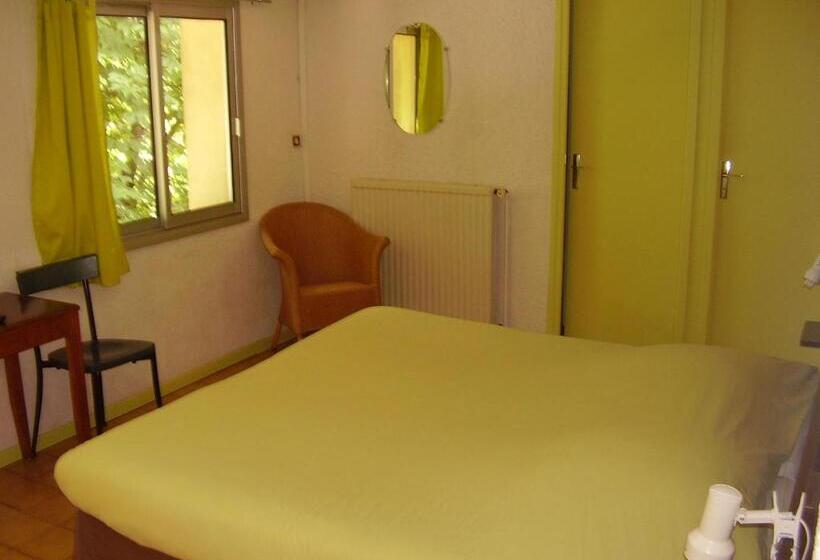 חדר סטנדרט לארבעה, Le Connetable